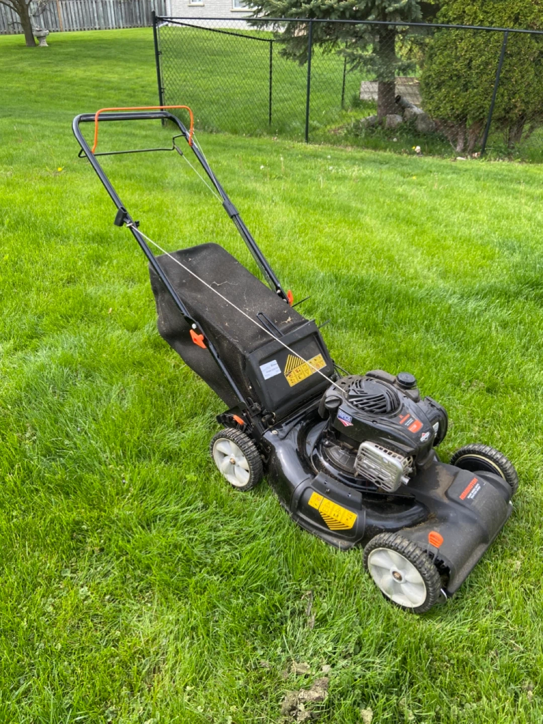 Briggs & Stratton Lawn Mower