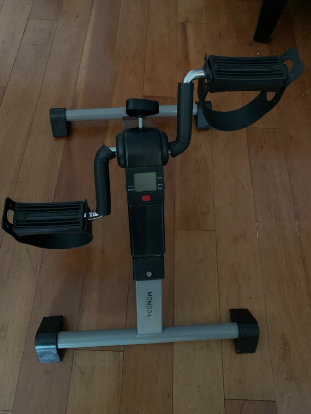 MOMODA Under Desk Pedal Exerciser
