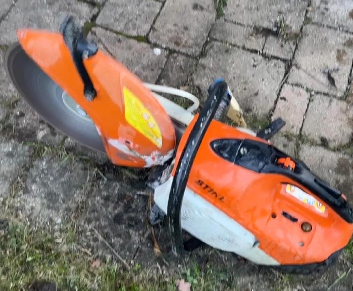 Stihl TS420 14” concrete saw with diamond blade