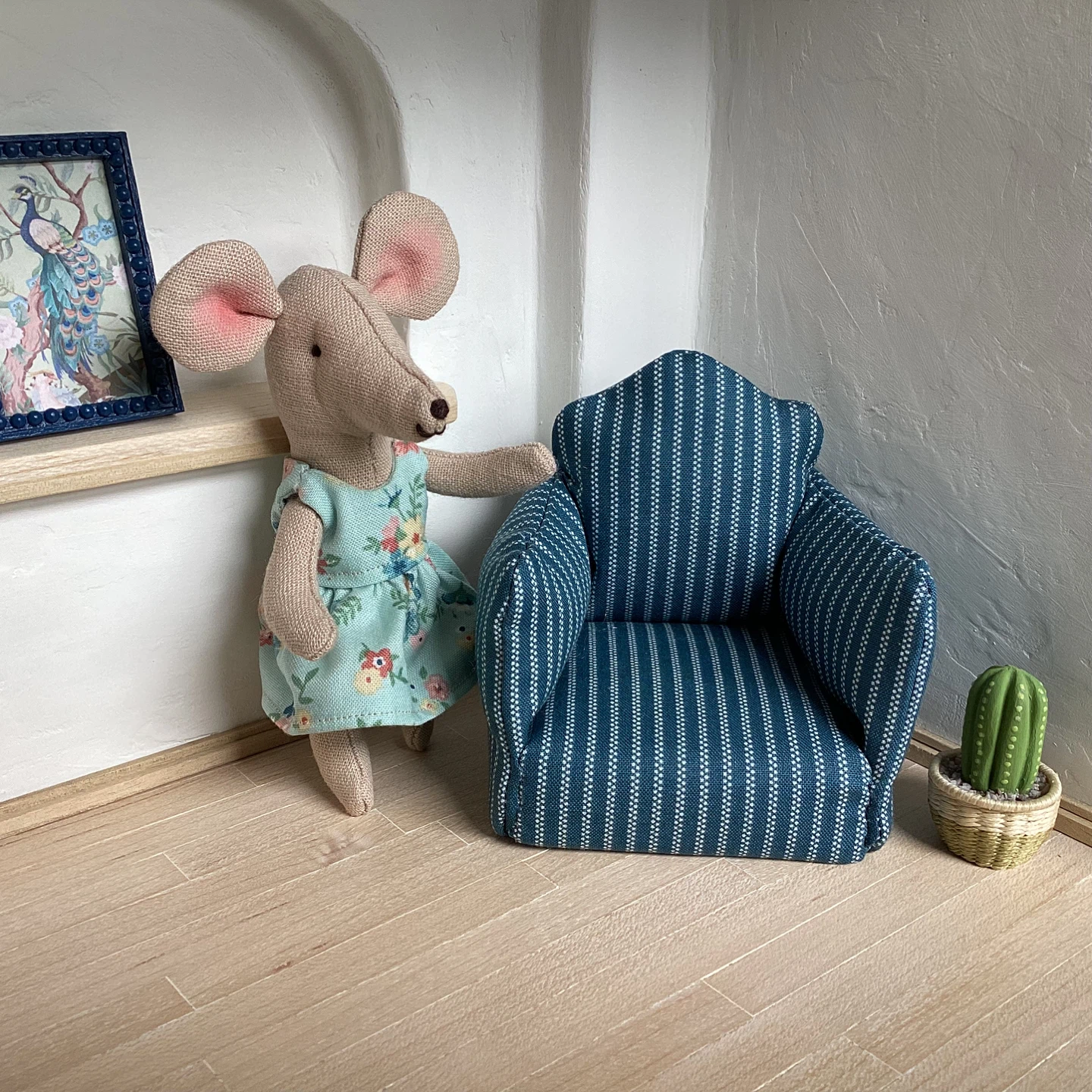Dollhouse Armchair
