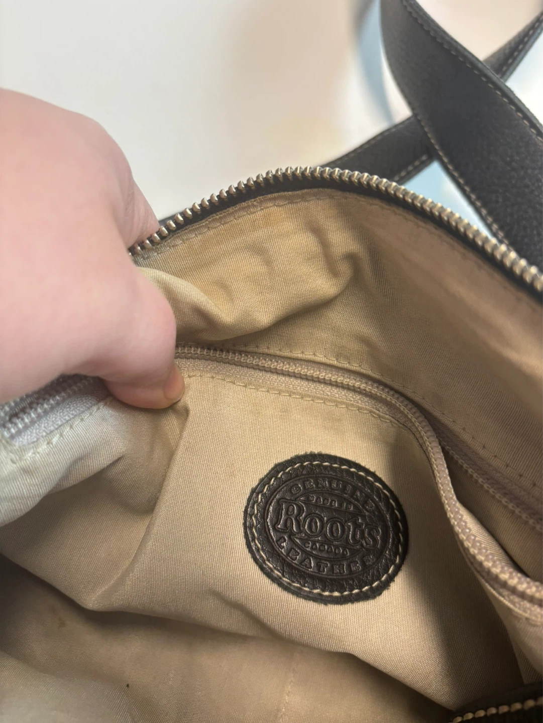 ROOTS “TRIBAL VILLAGER” LEATHER CROSSBODY BAG - photo 4