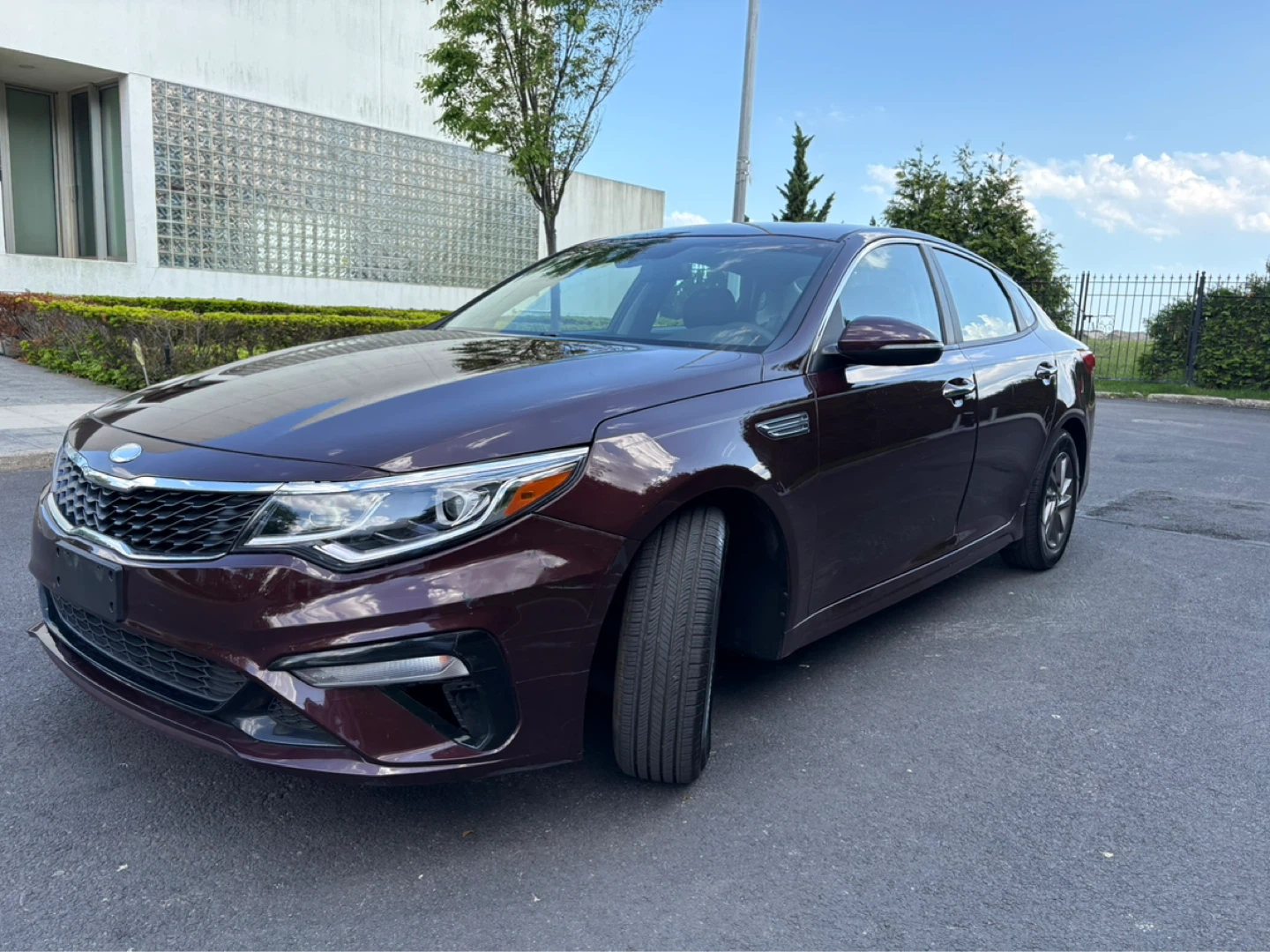 Kia Optima Sedan - photo 2