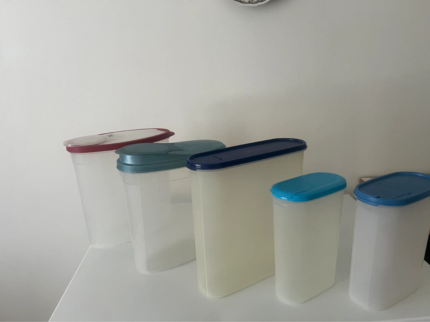 Food storage containers