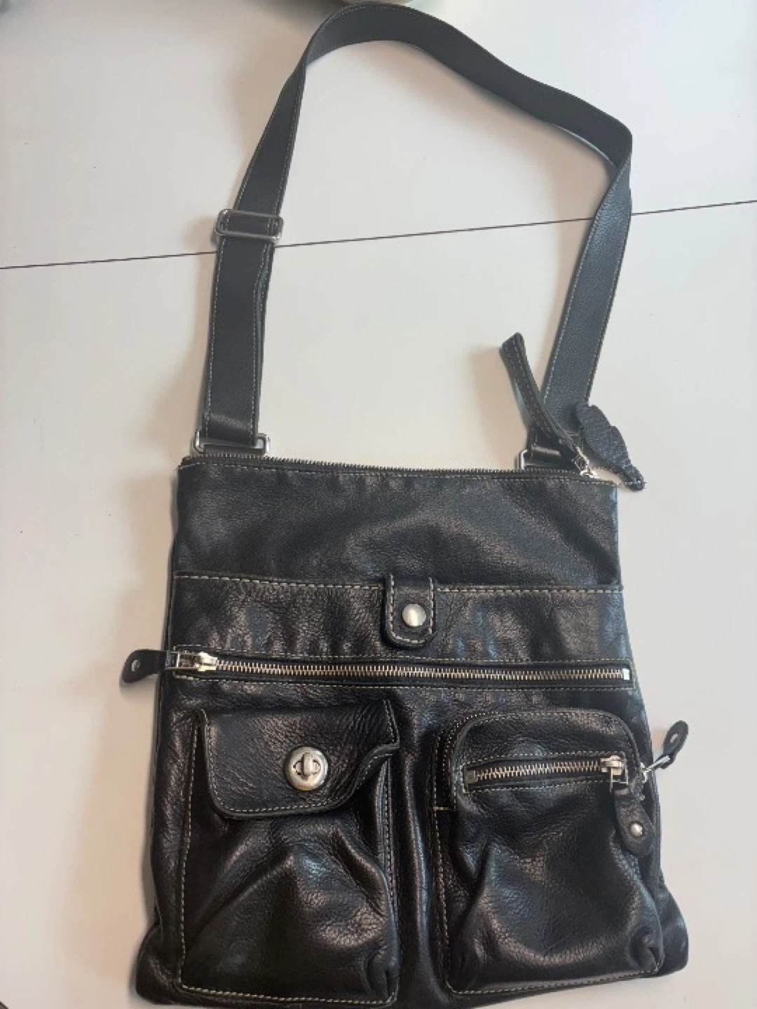 ROOTS “TRIBAL VILLAGER” LEATHER CROSSBODY BAG