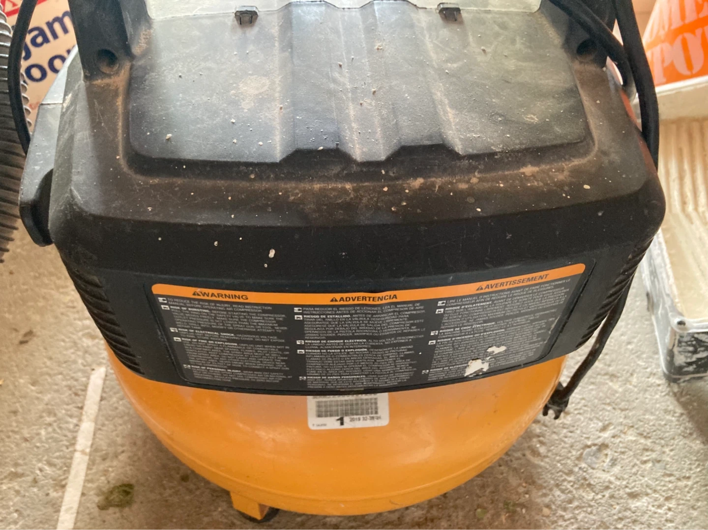 Bostitch 6 Gallon Air Compressor - photo 3