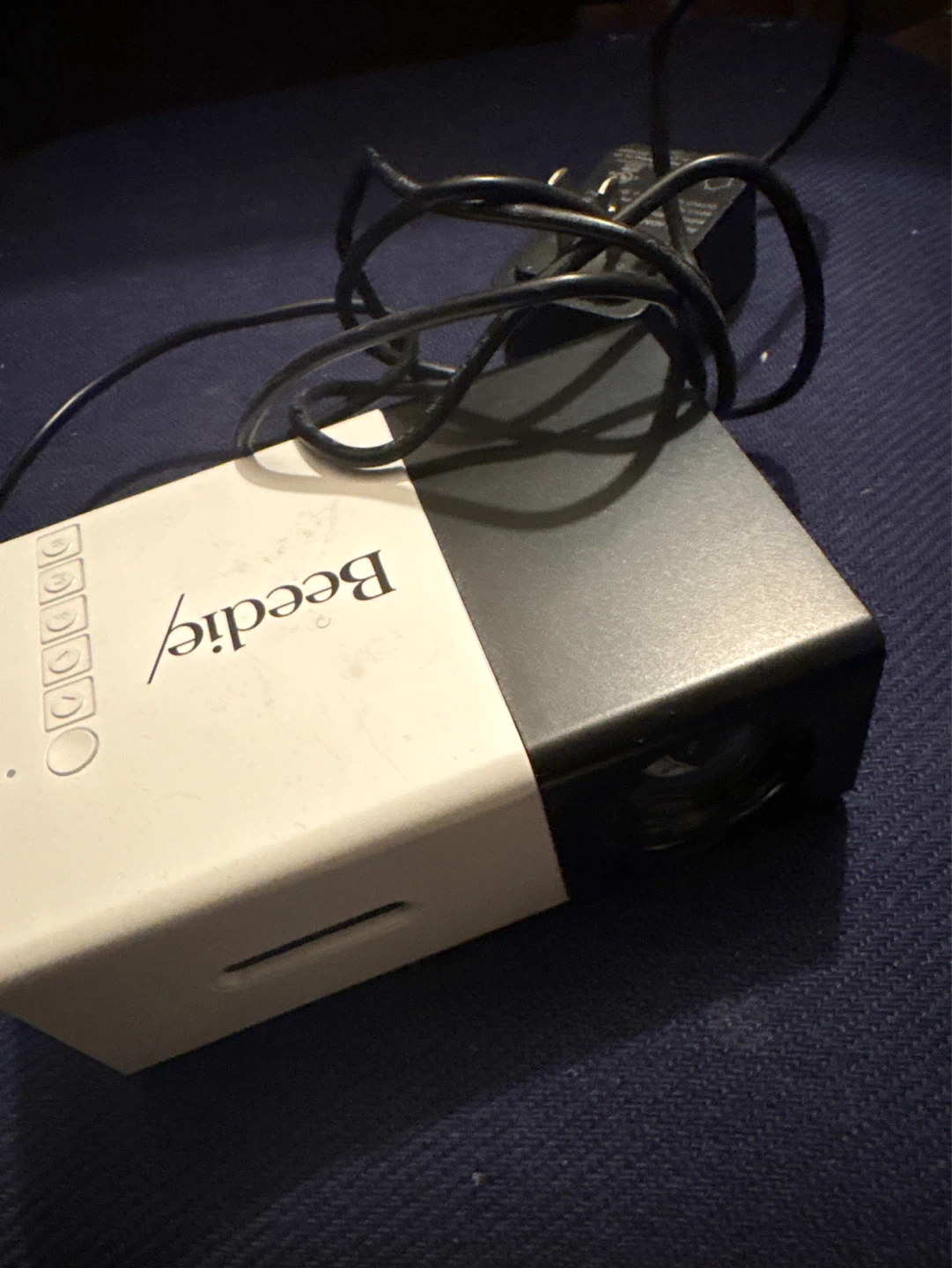 Beeldi Mini Projector with Remote and Power Adapter