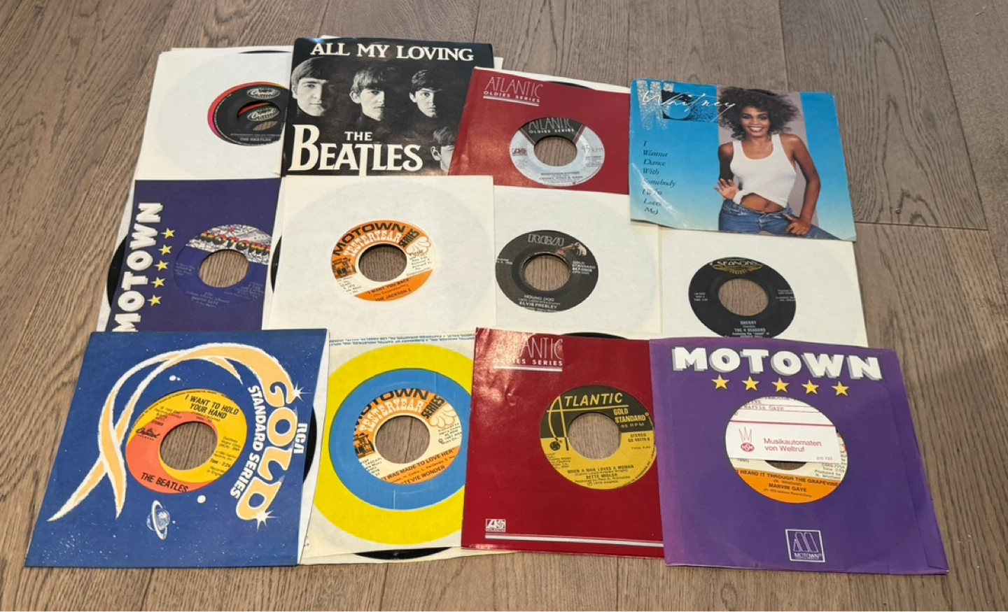 80 + Collection of 7-inch 45 RPM Vinyl Records - photo 2