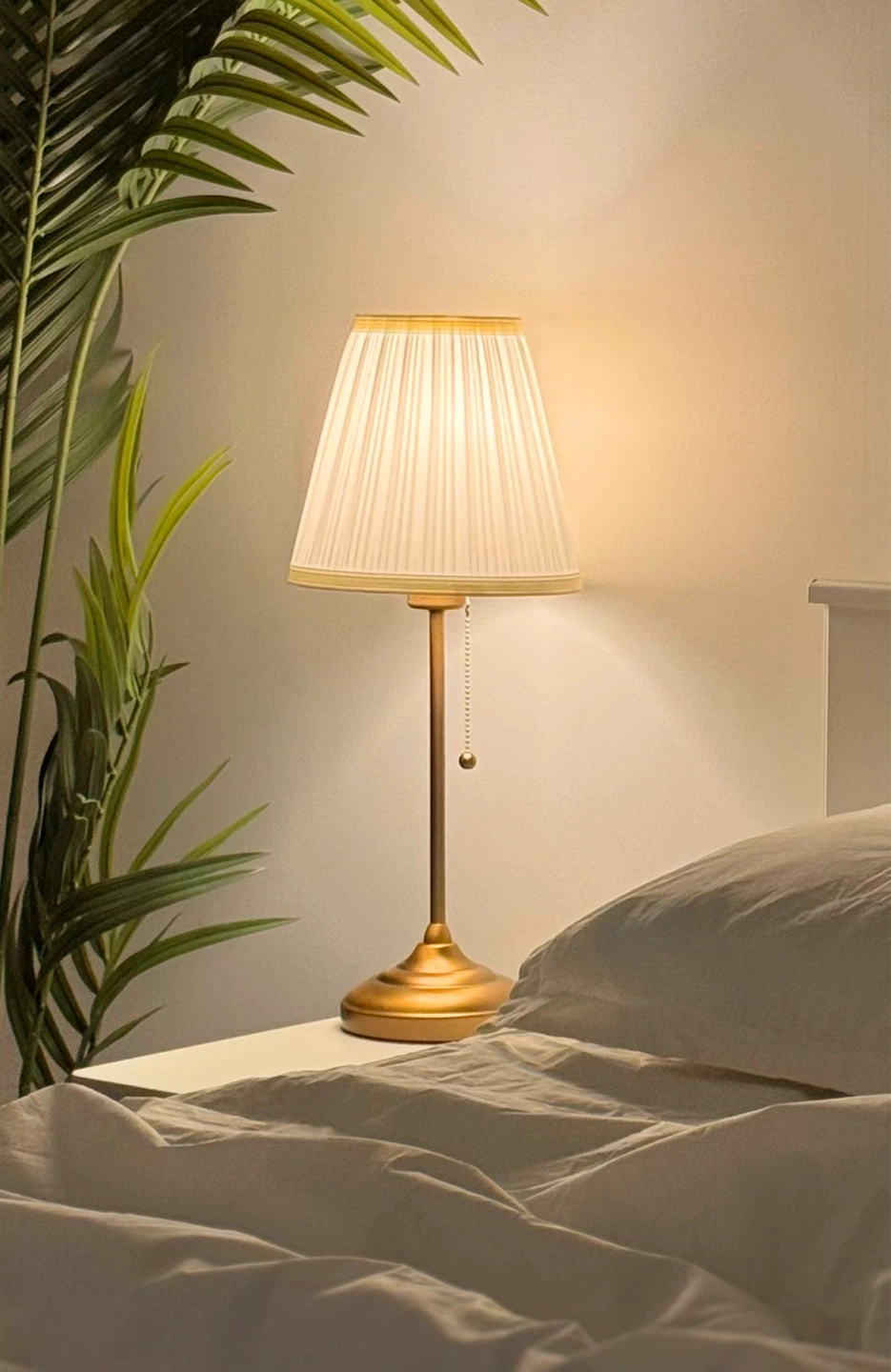 IKEA ÅRSTID Table Lamp, Brass/White