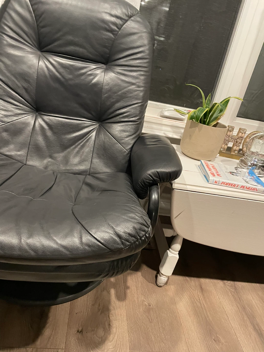 Black Leather swivel and rocking   Recliner Chair - photo 3