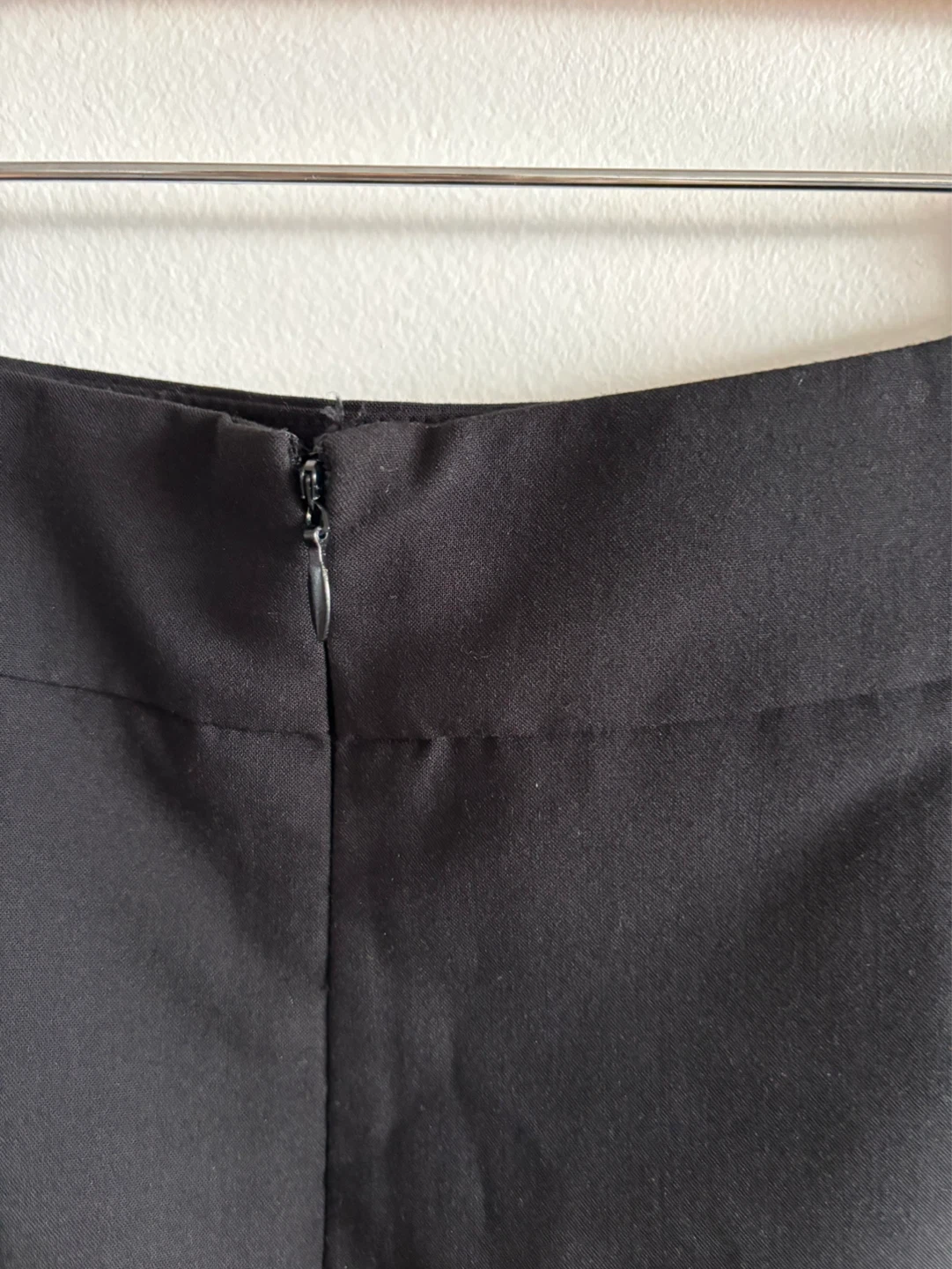 NWOT Calvin Klein Black Pencil Skirt Size 4 - photo 5