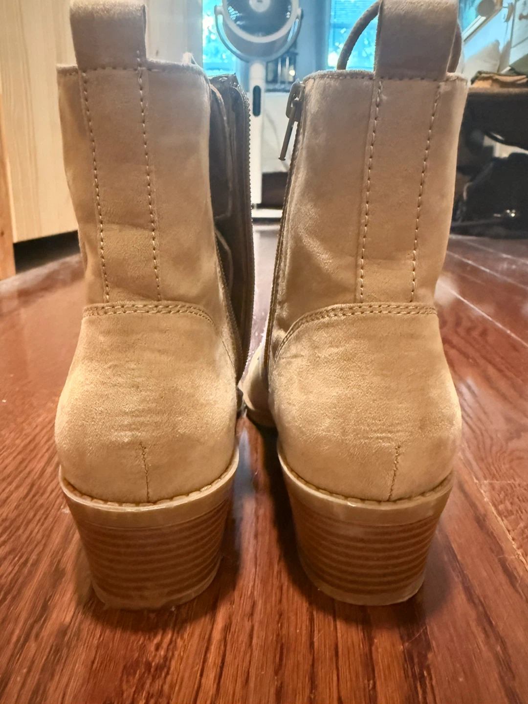 Women's Tan Lace-Up Ankle Boots - photo 3