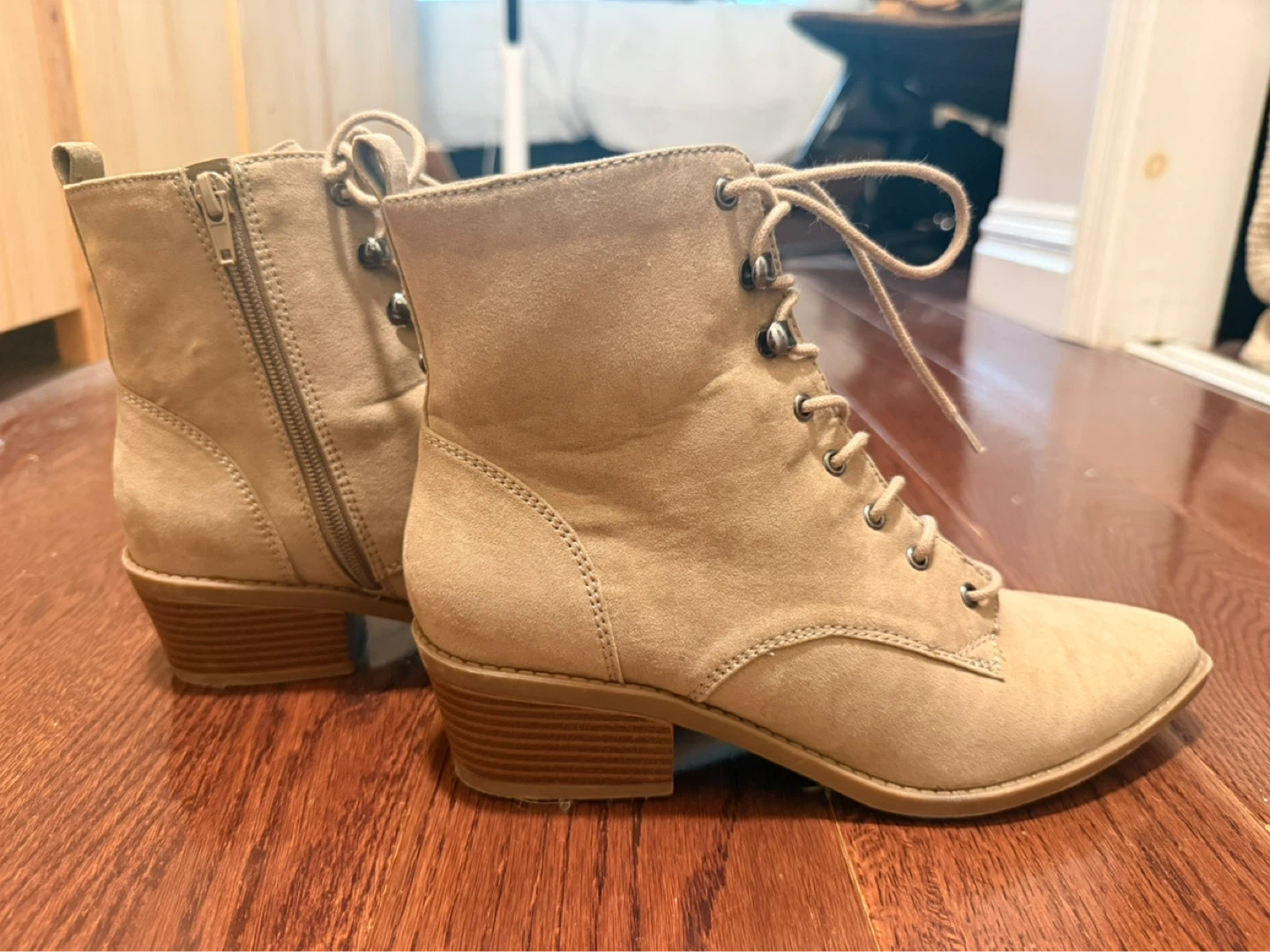 Women's Tan Lace-Up Ankle Boots - photo 4