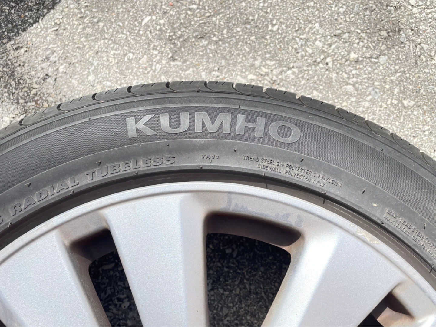 Kumho Solus 225/50 R17 Tires (Set of 4) - photo 5