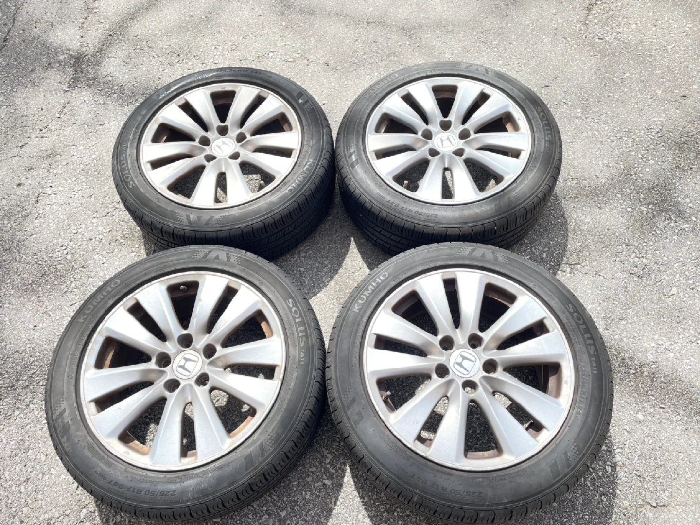 Kumho Solus 225/50 R17 Tires (Set of 4) - photo 2