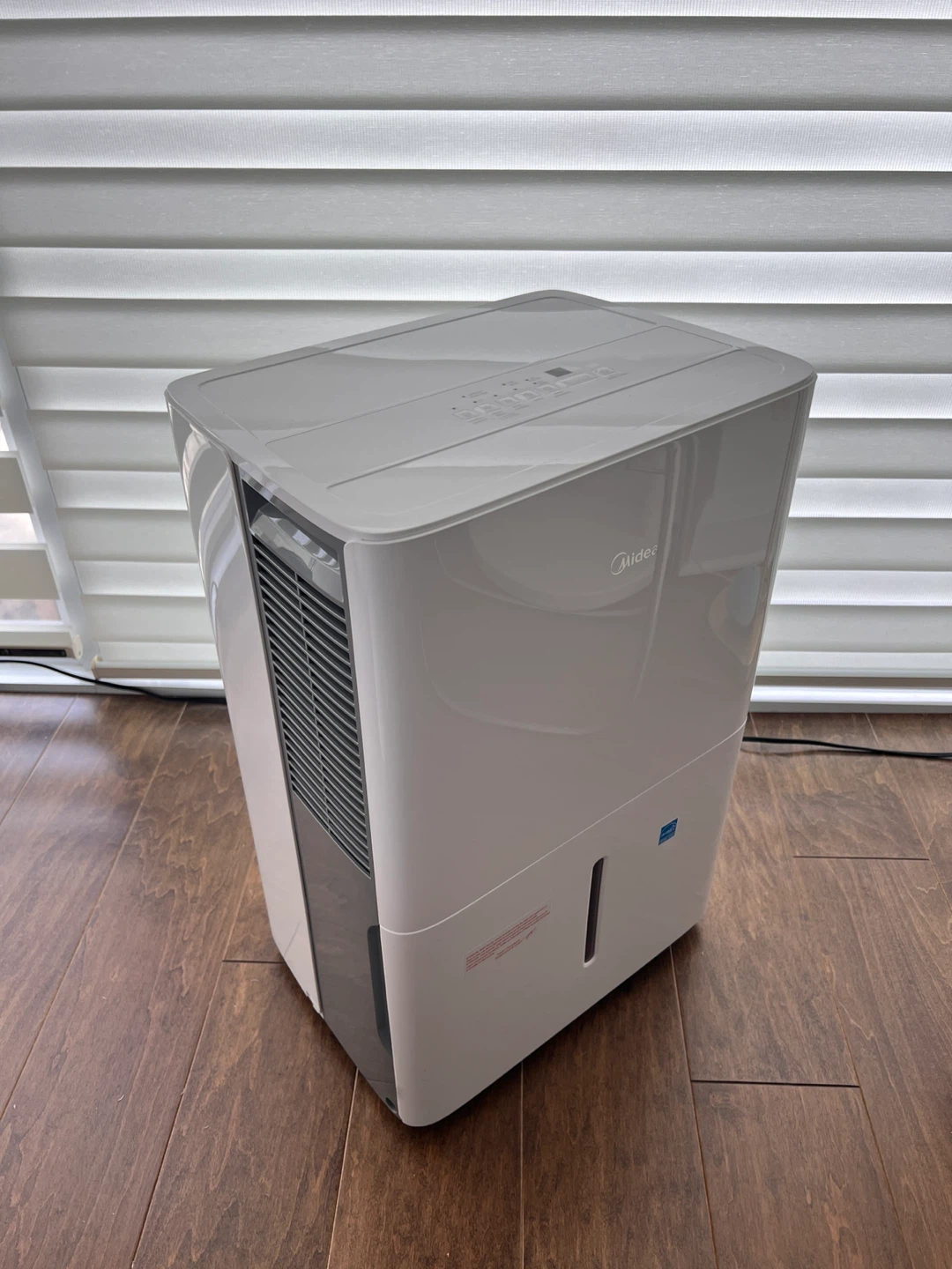 Midea 50-Pint Smart Dehumidifier - photo 2