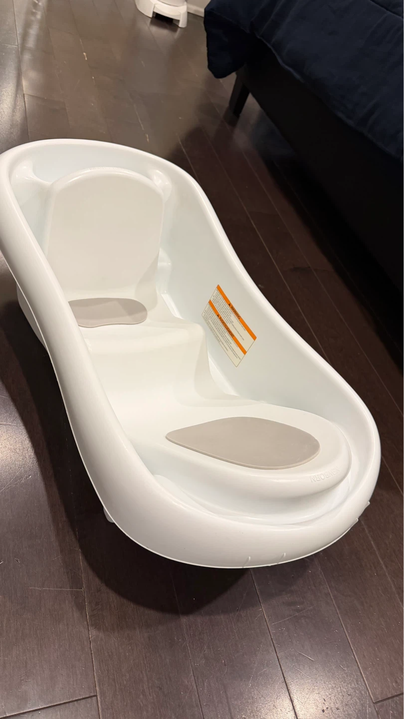 The First Years Baby Bath Tub