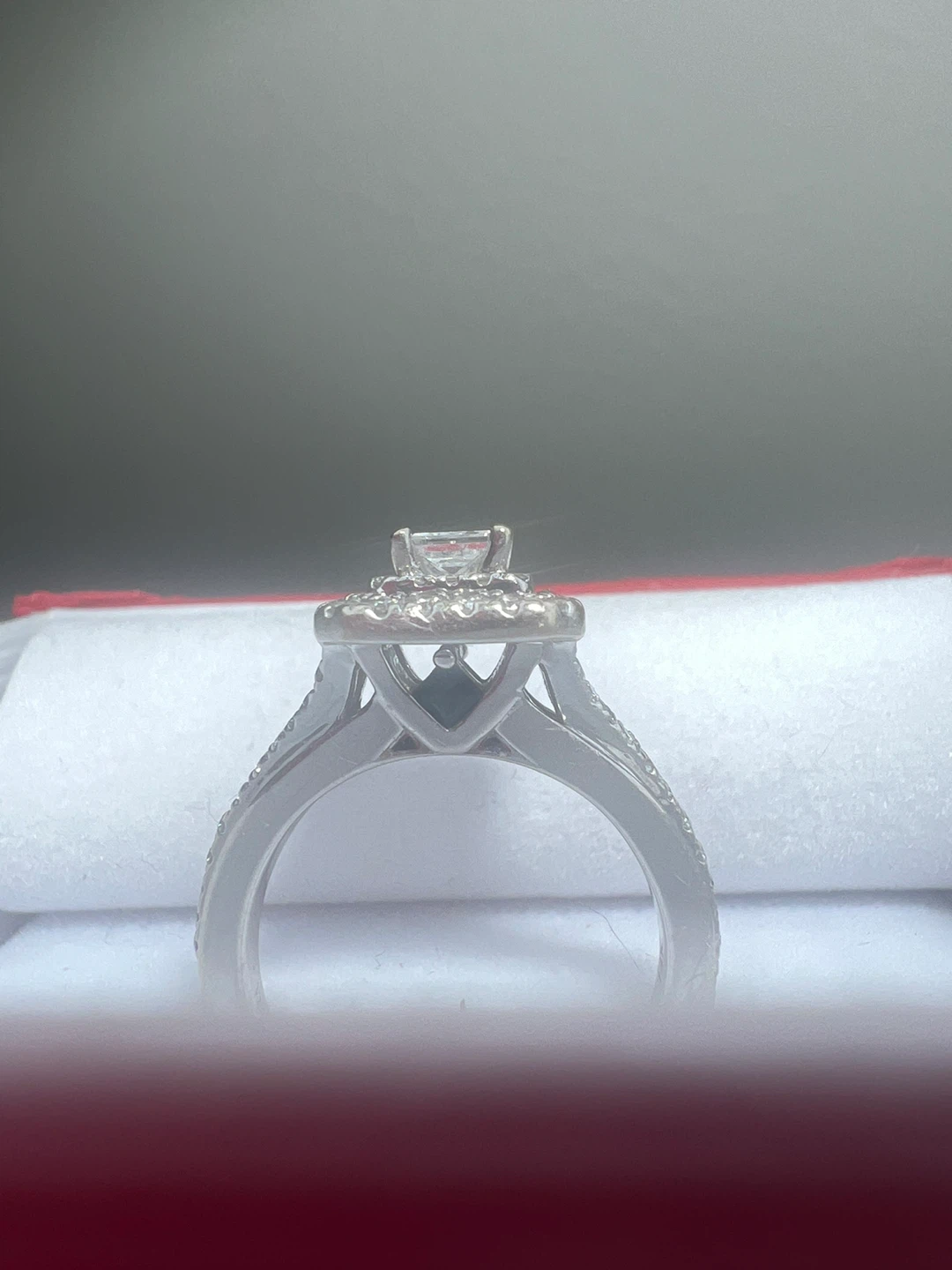 14 k Vera Wang Diamond Ring - photo 5