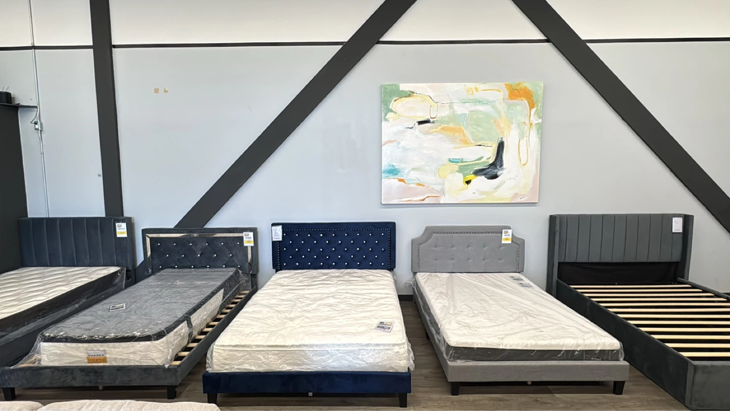 🛏️ BEDFRAME FLOOR MODEL SALE - photo 2