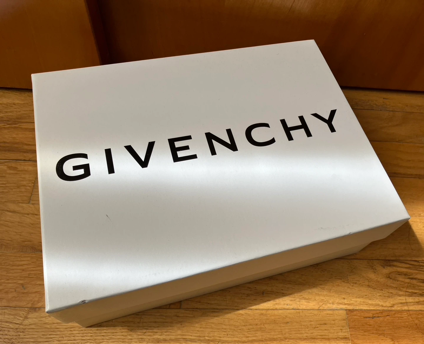 Givenchy Men’s Black Size 7 low top sneakers - photo 2