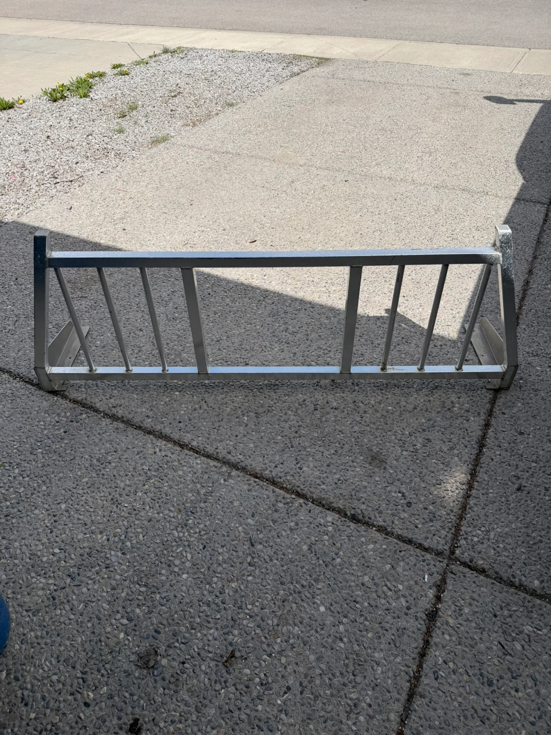 Aluminum headache rack