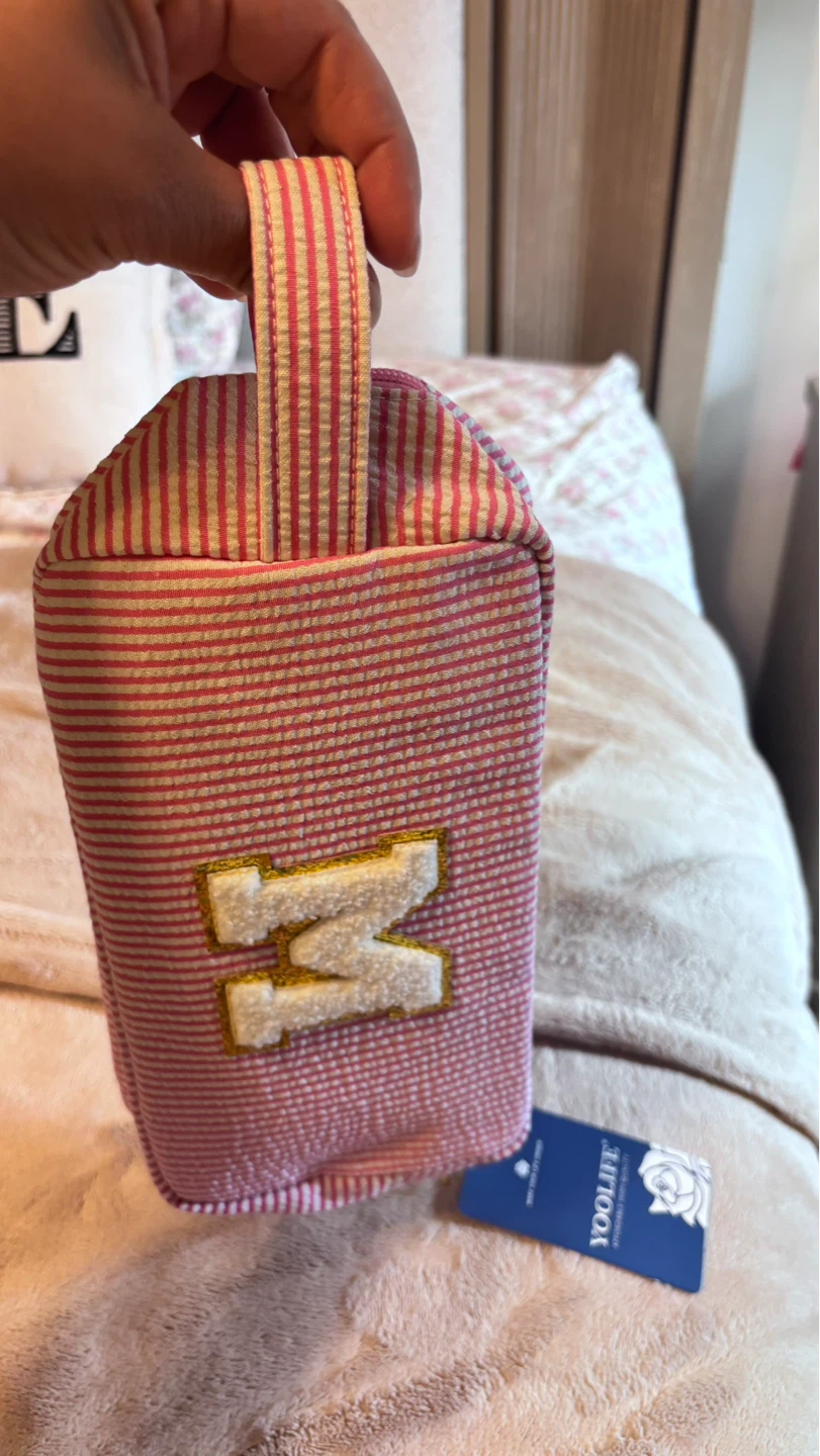 YOOLIFE Pink Seersucker Zipper Pouches (Set of 2)