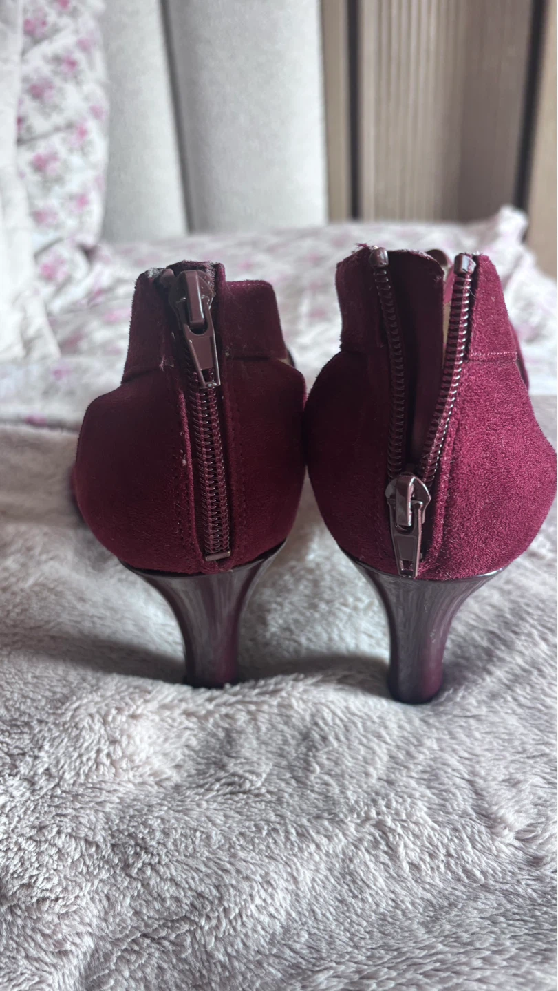 LifeStride Purple Suede Cutout Heels - photo 4