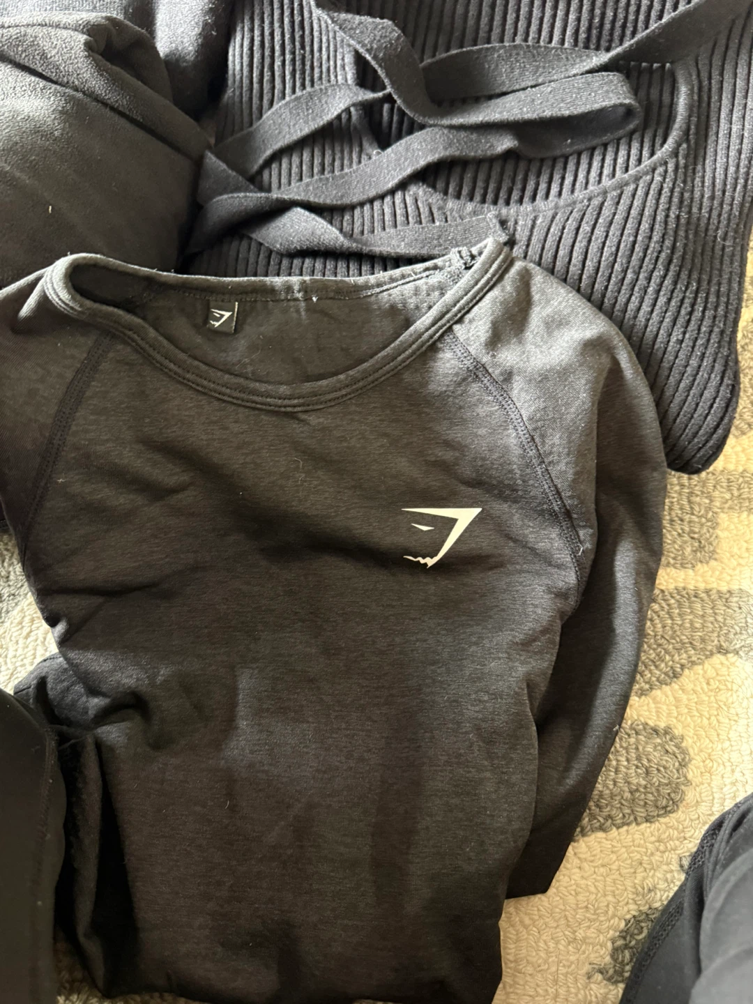 Bundle of sweatshirts  size s/m - photo 5