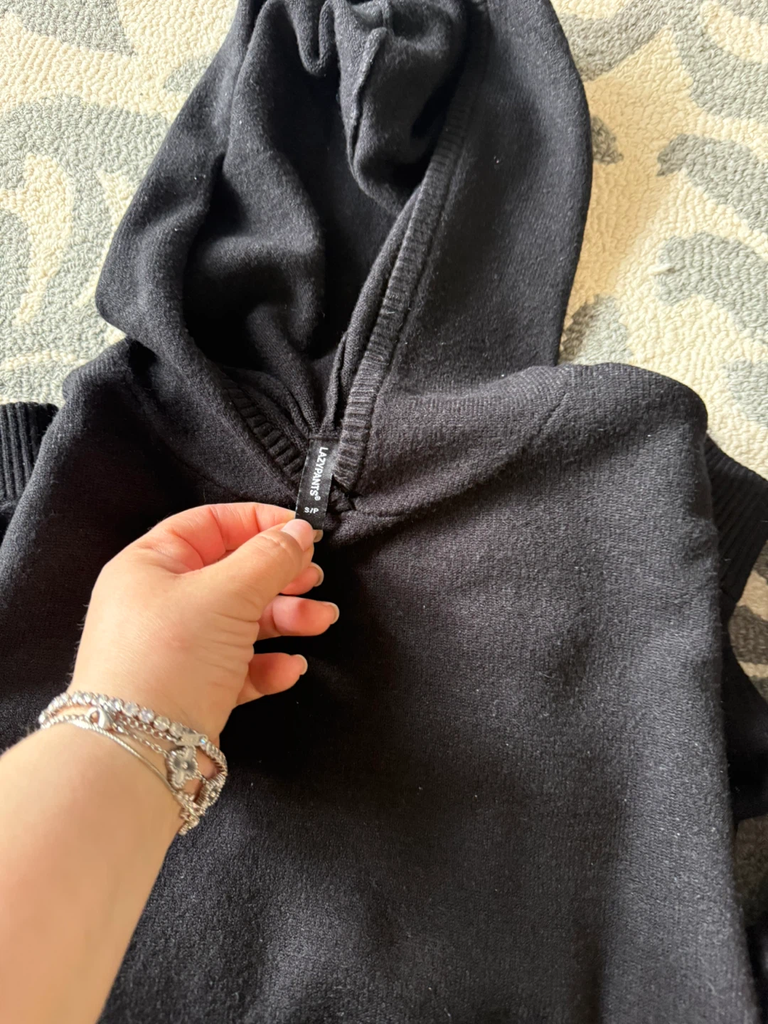 Bundle of sweatshirts  size s/m - photo 2