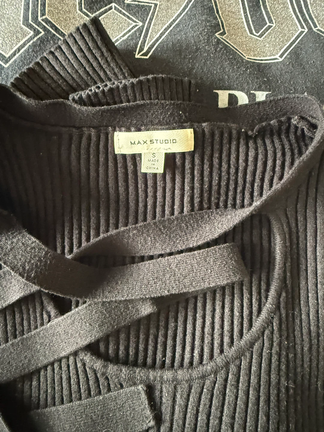 Bundle of sweatshirts  size s/m - photo 4