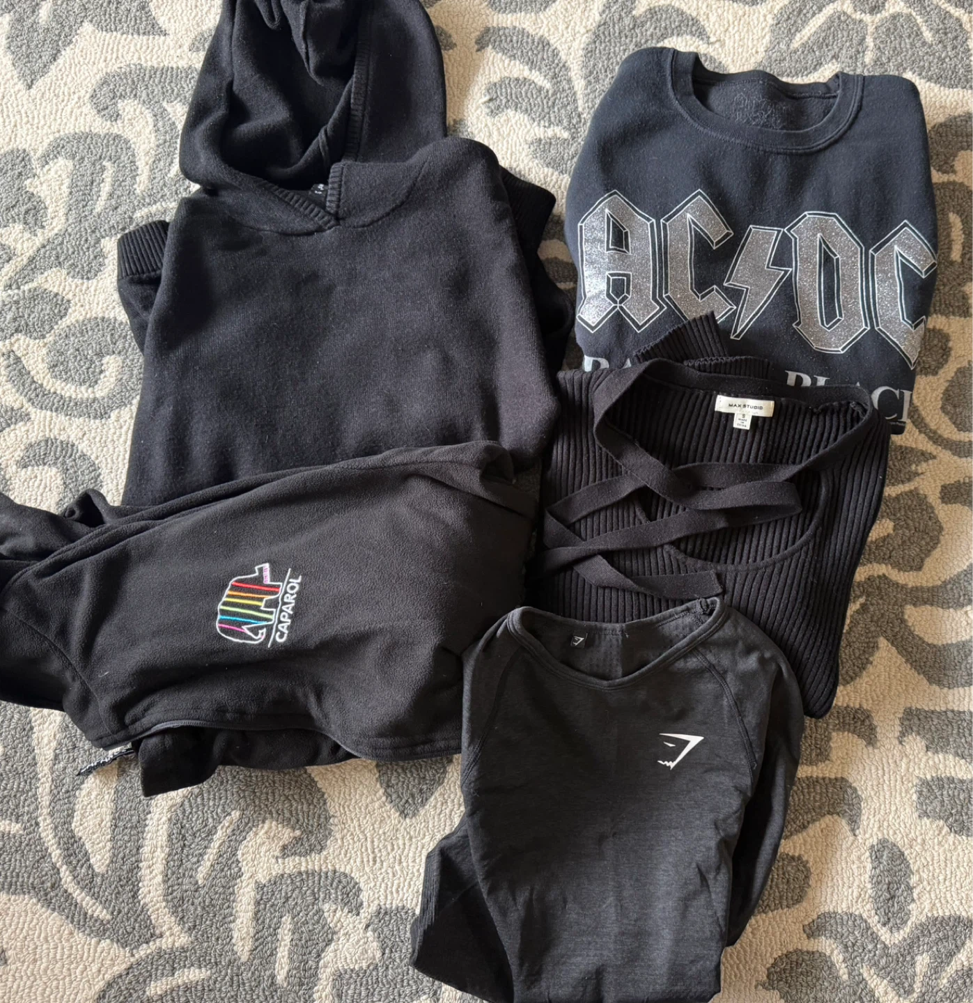 Bundle of sweatshirts  size s/m