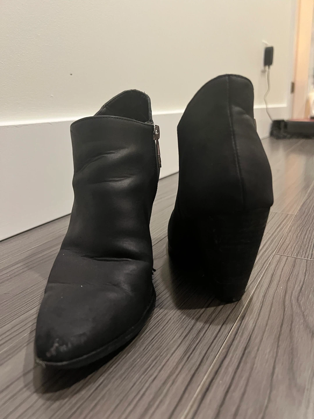 Black Heeled Ankle Boots (6.5) - photo 5