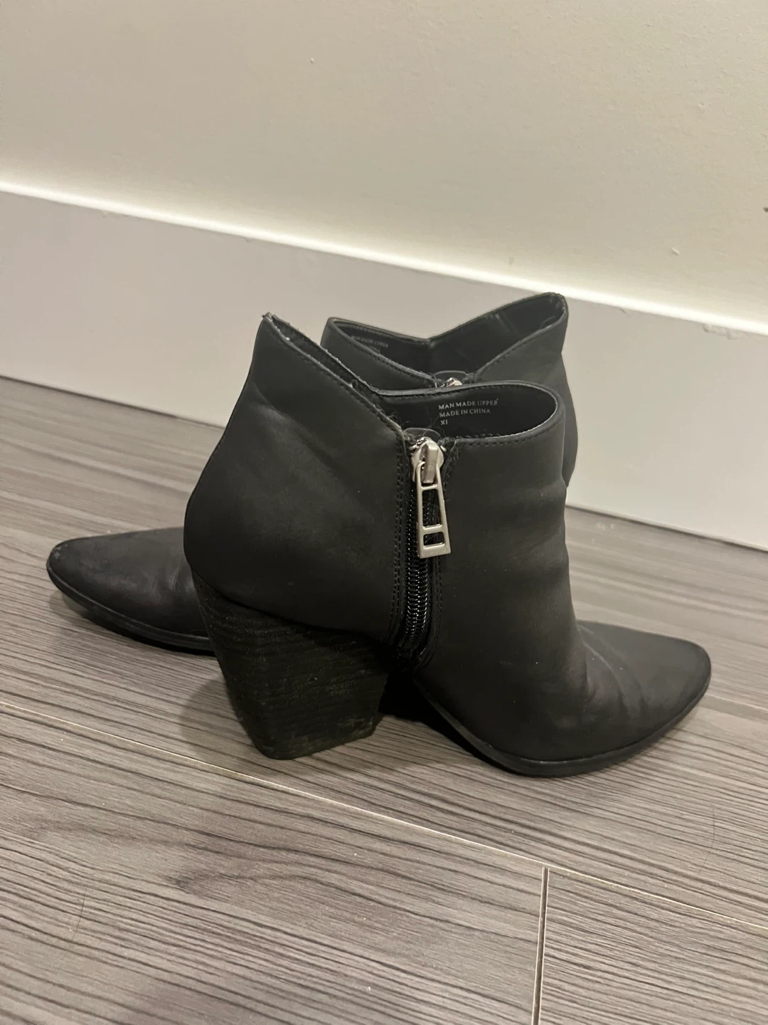 Black Heeled Ankle Boots (6.5) - photo 3