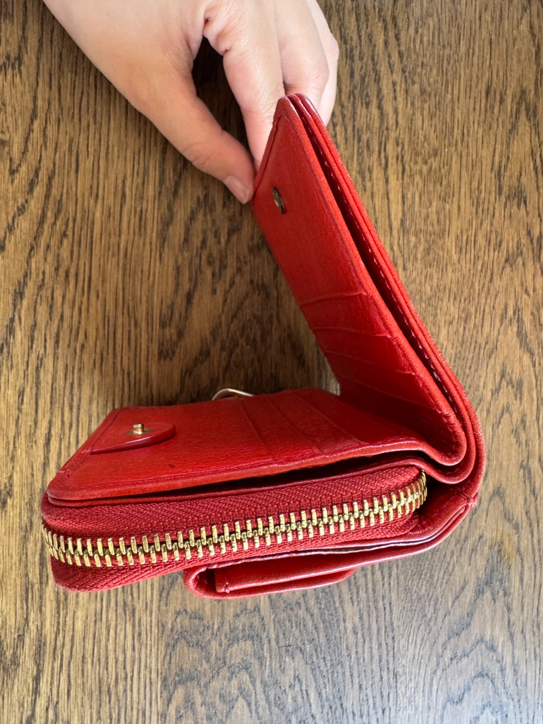 Chloe Red Leather Wallet with Bow Detail - photo 2
