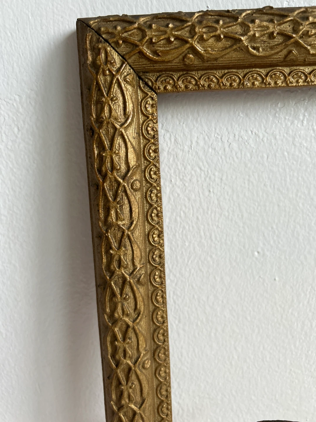 Antique Ornate Gold Tone Wooden Frame - photo 4