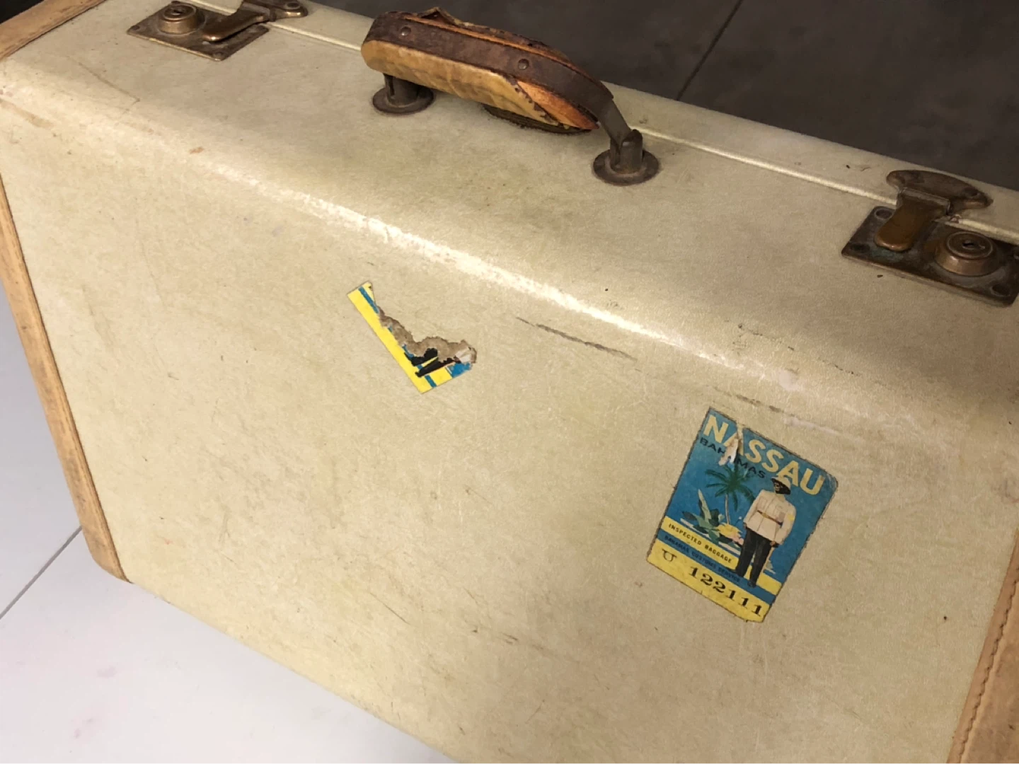 Vintage Luggage: Q-Lite 69 by Dominion Luggage Suitcase - photo 4