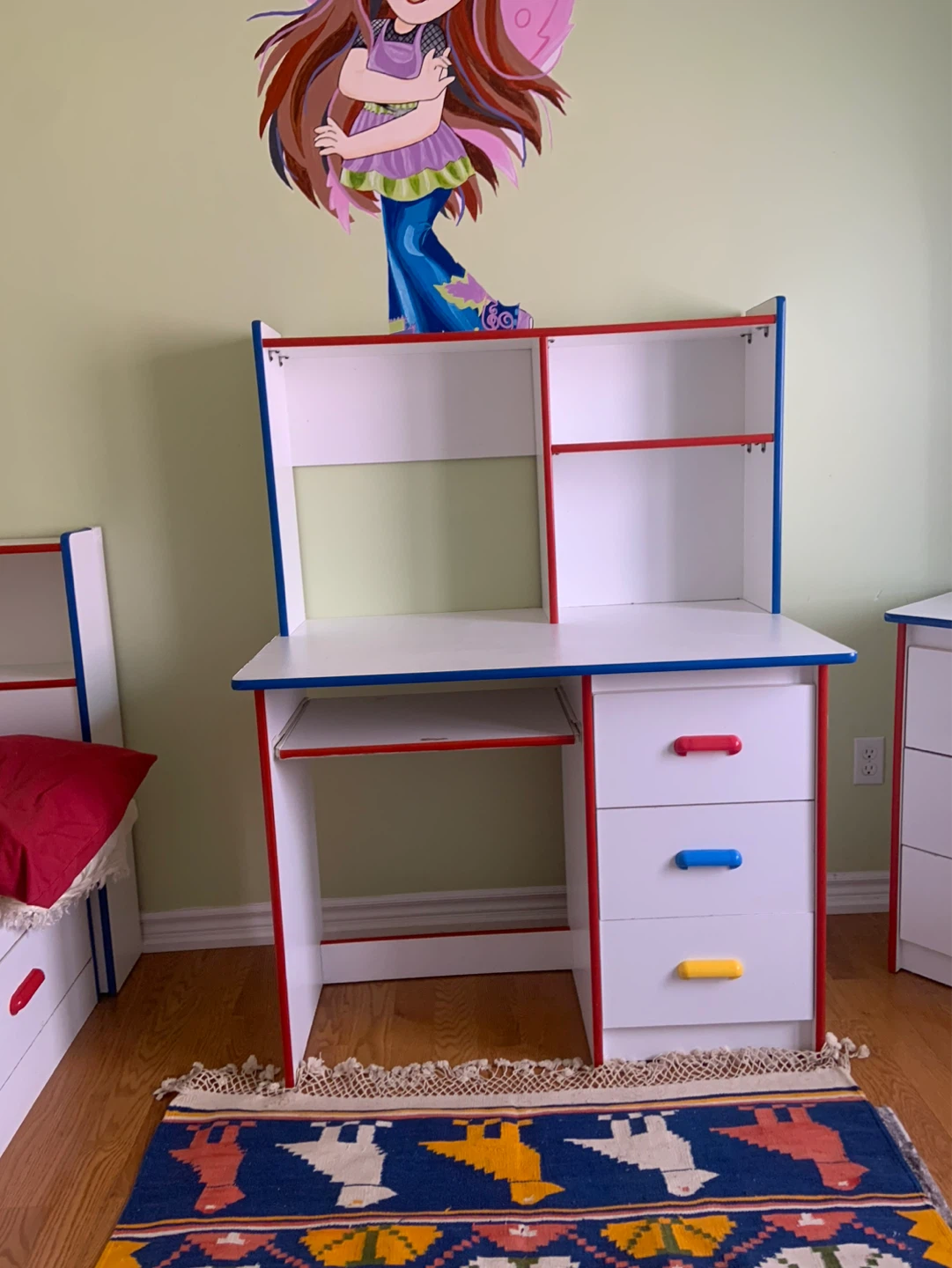 Desk + Easily Removable Shelf