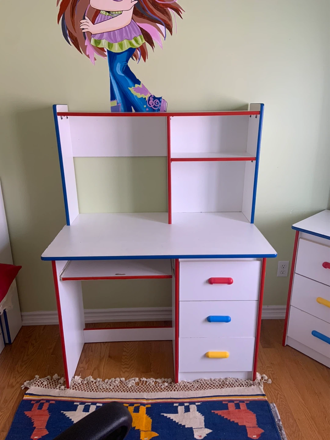 Desk + Easily Removable Shelf - photo 4