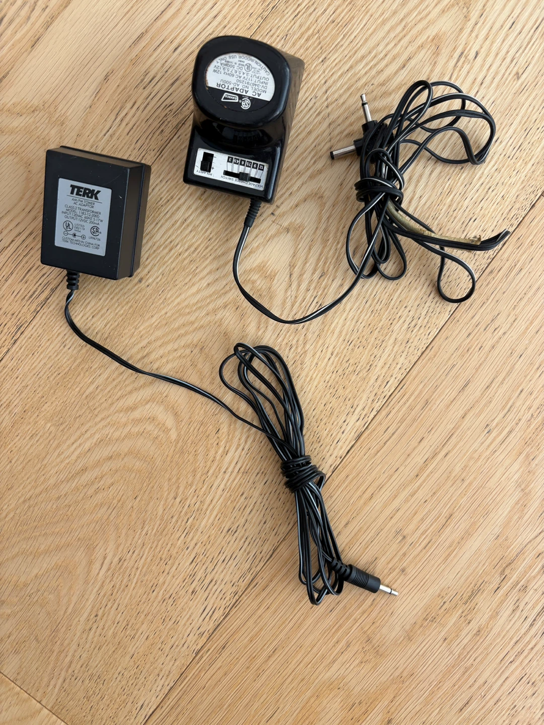 AC Adaptors adjustable voltage