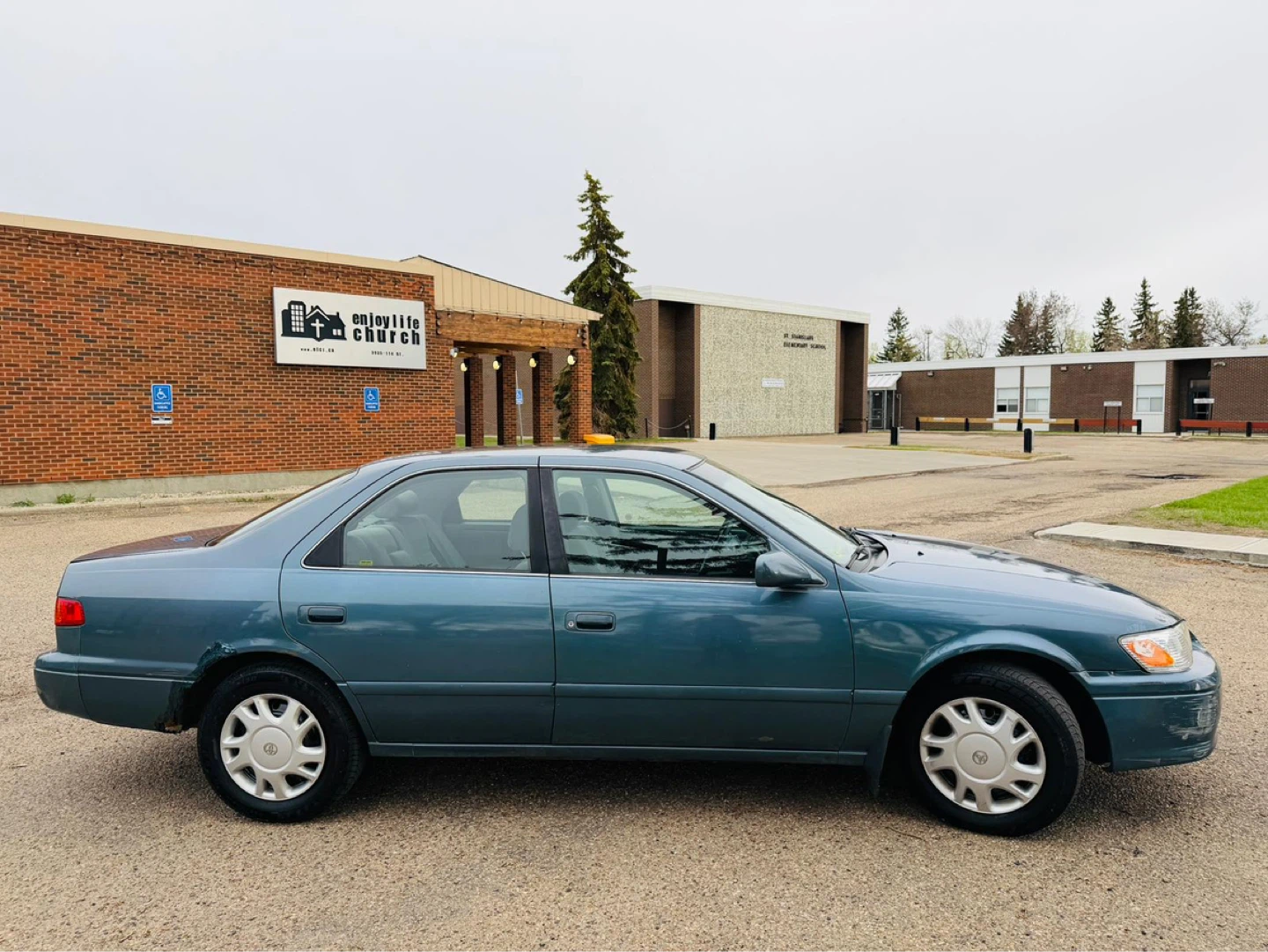 Toyota Camry - photo 3