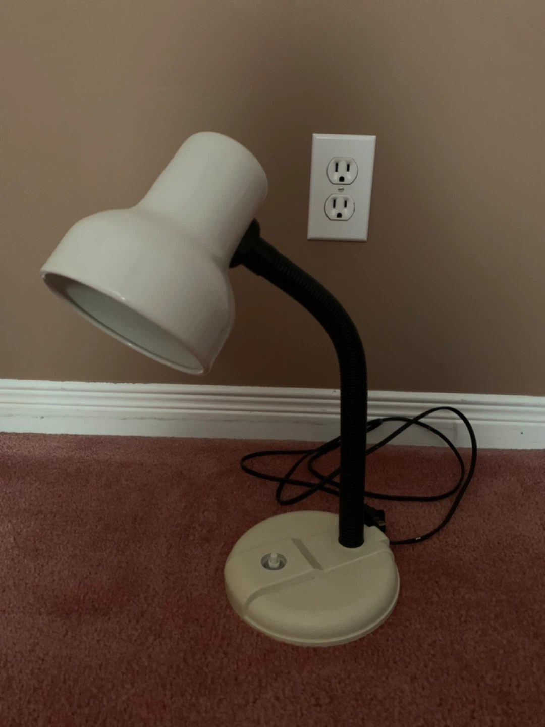 White Desk Lamp / Flexible Reading Lamp