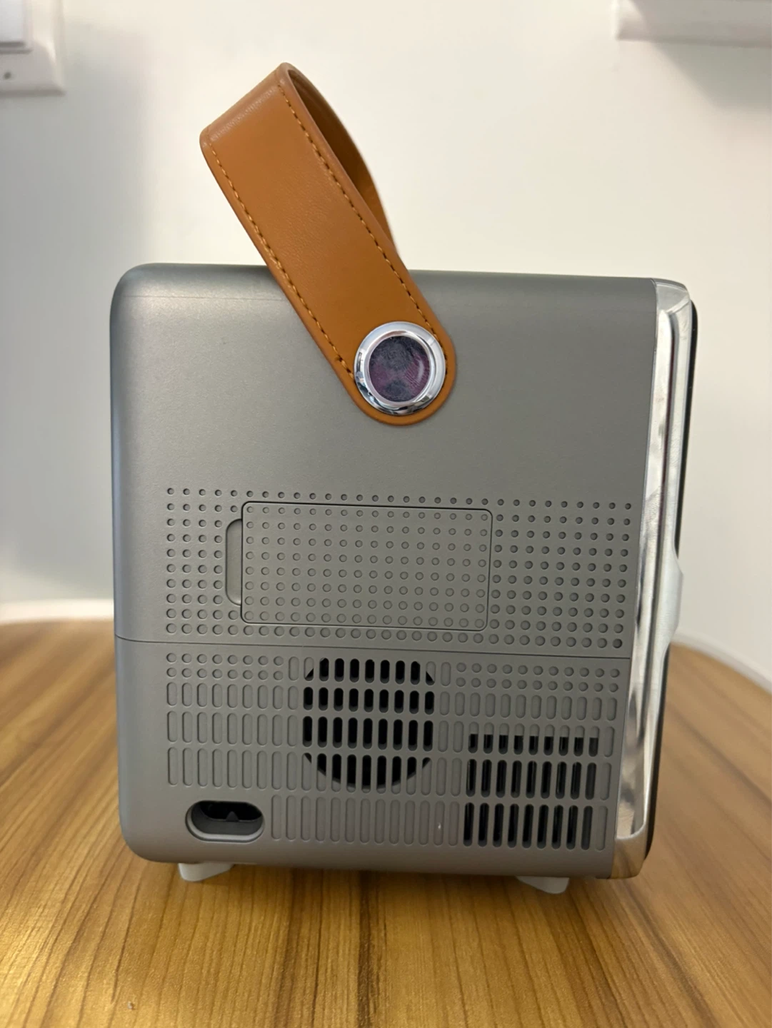 WIMIUS Mini Portable Projector - photo 3