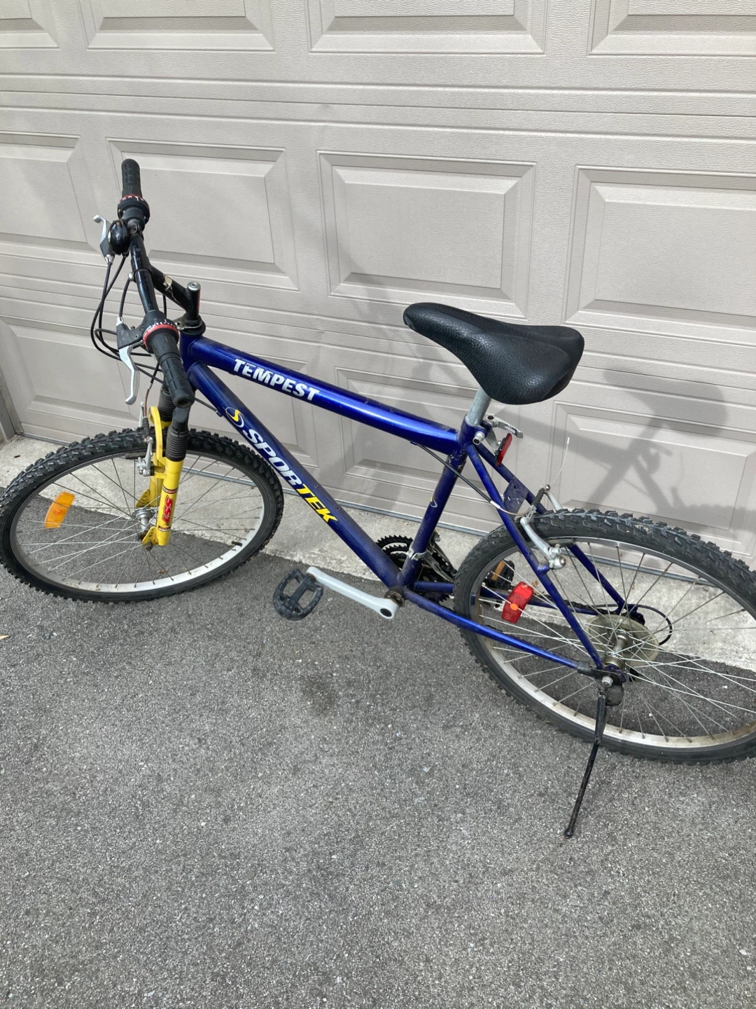 Sportek Tempest Mountain Bike