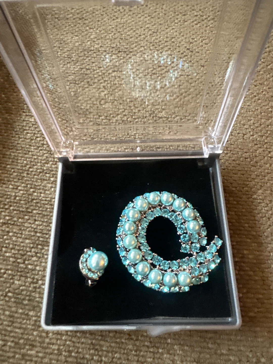 Blue Pearl and Rhinestone Brooch and Earring Set