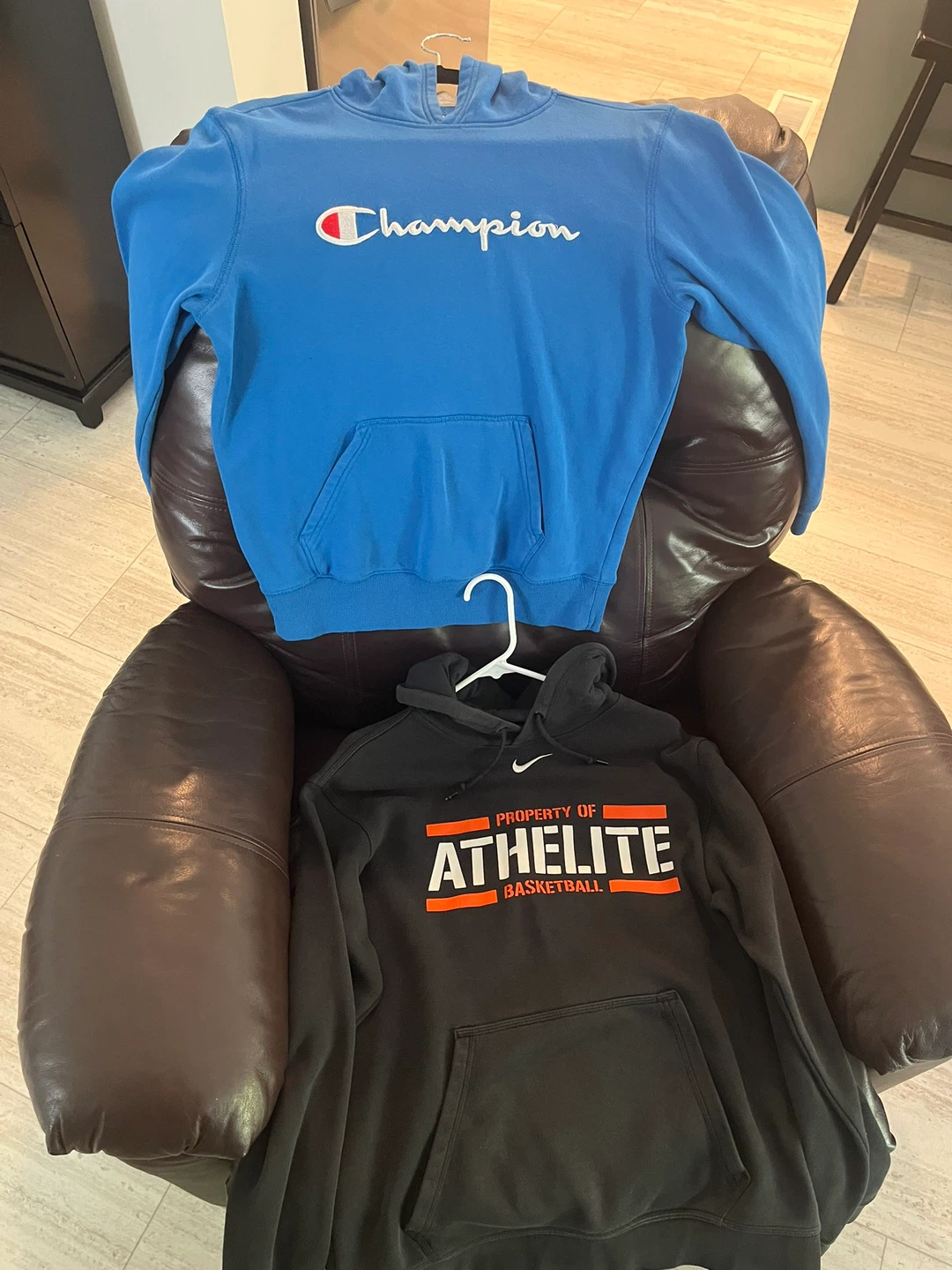 Nike "Property of Athelite Basketball" Hoodie - Size M - photo 5