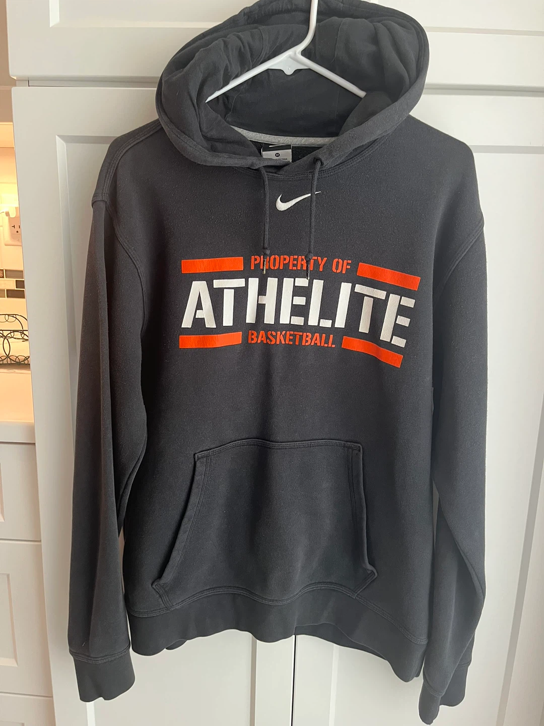 Nike "Property of Athelite Basketball" Hoodie - Size M - photo 3
