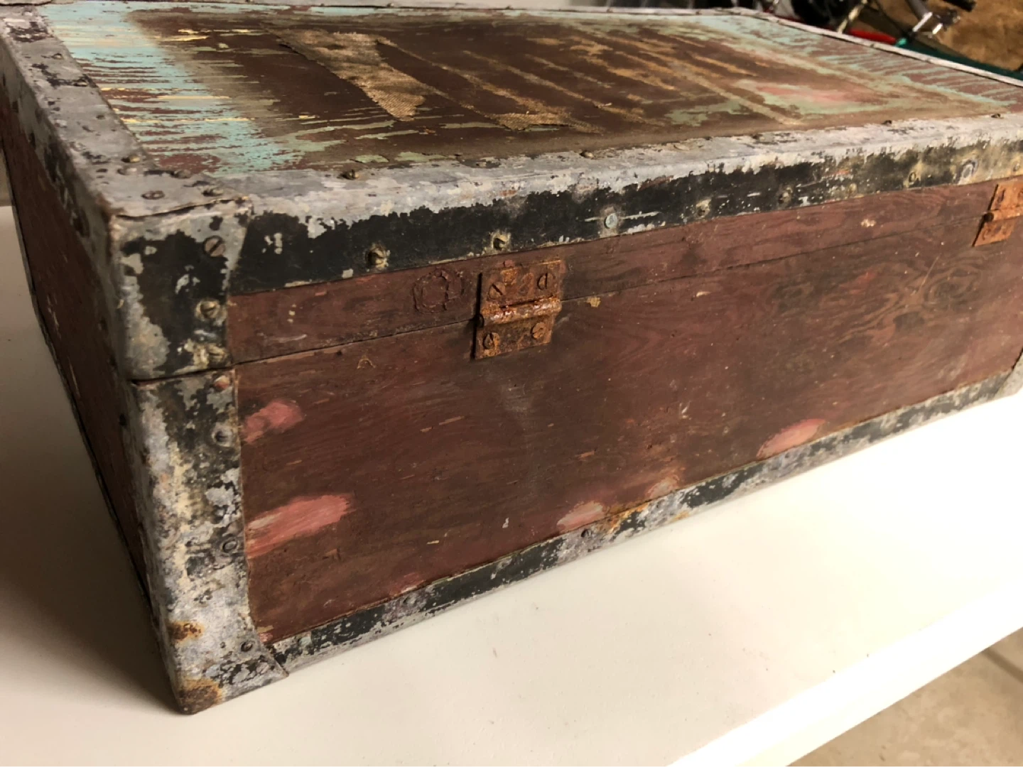 Vintage Steamer Trunk - photo 5