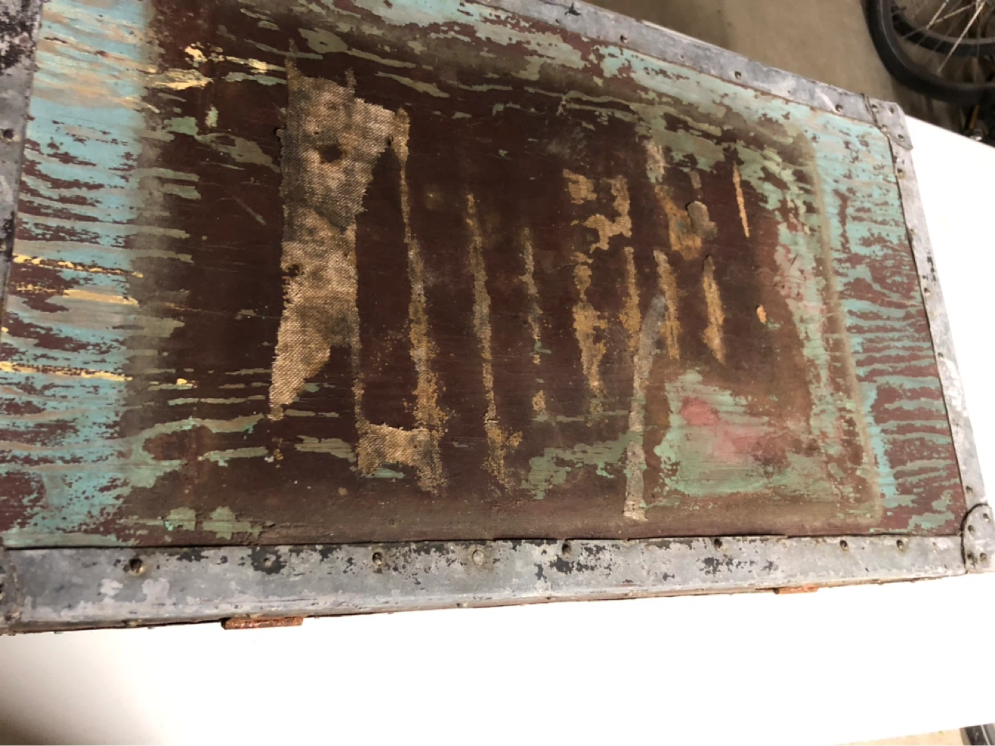 Vintage Steamer Trunk - photo 4