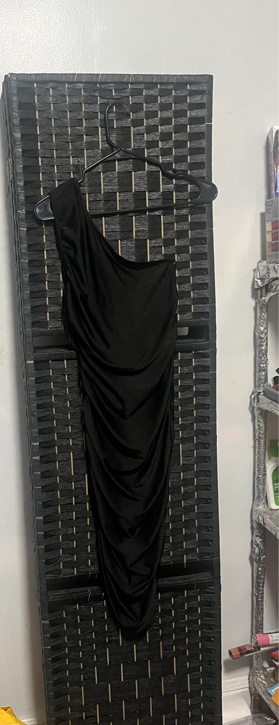Women's Black One Shoulder Ruched Midi Dress - photo 3