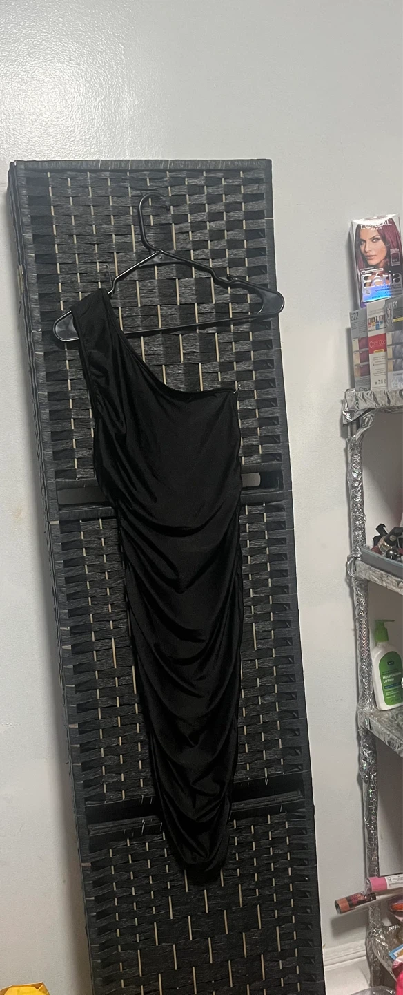 Women's Black One Shoulder Ruched Midi Dress - photo 4