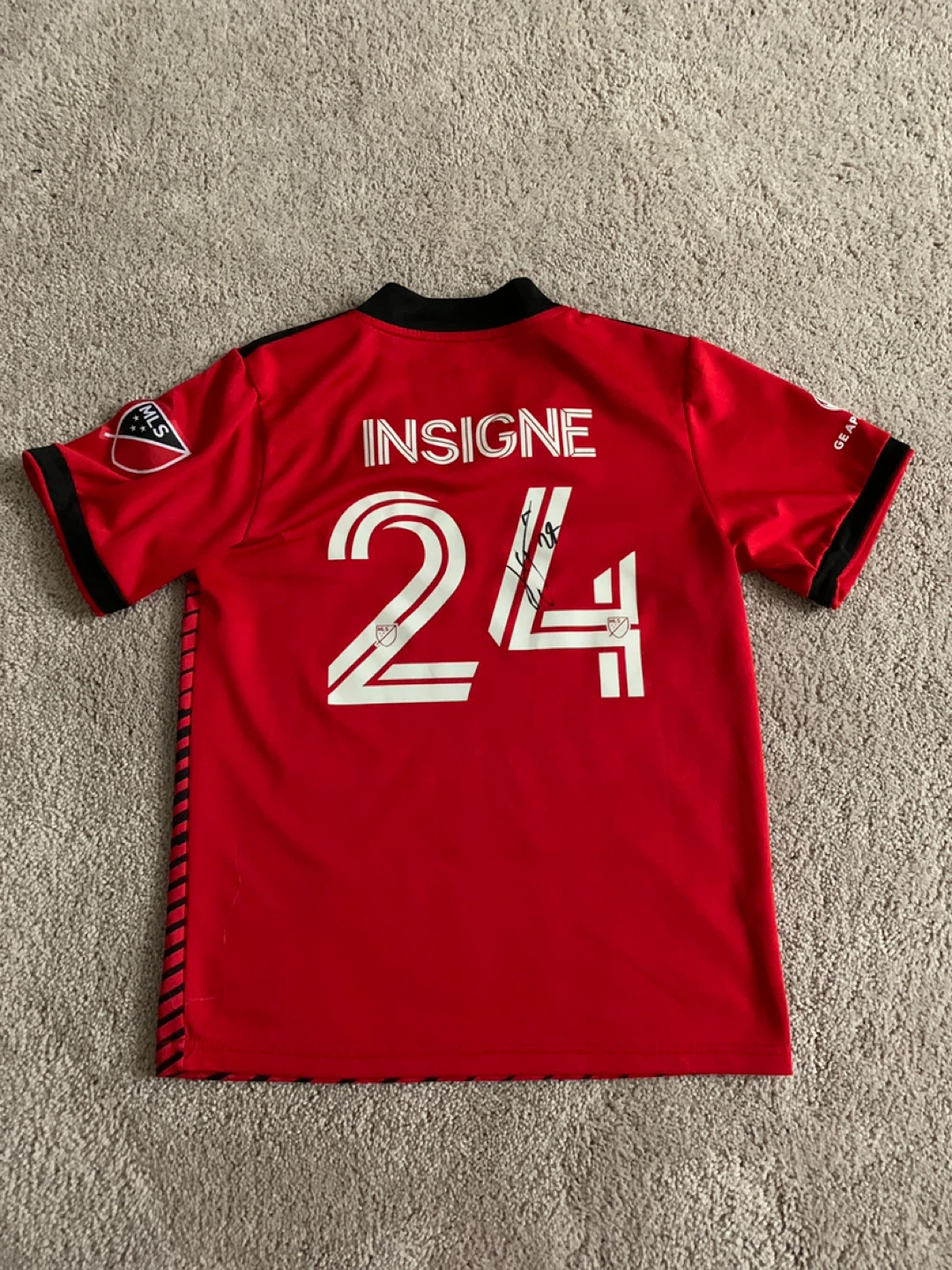 Toronto FC Signed Insigne #24 Soccer Jersey - photo 2